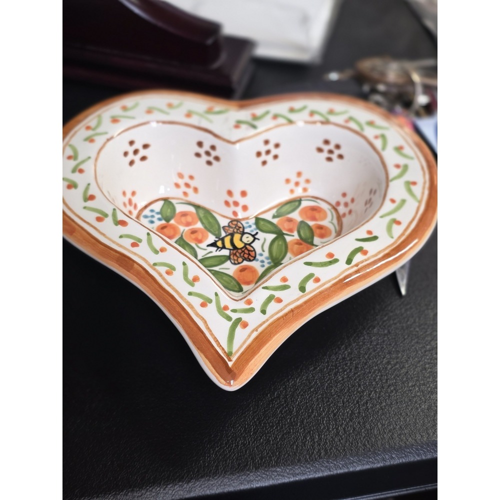 Deruta‎ Italian Pottery Hand Painted In Portugal With A Bee Design Leaves And...